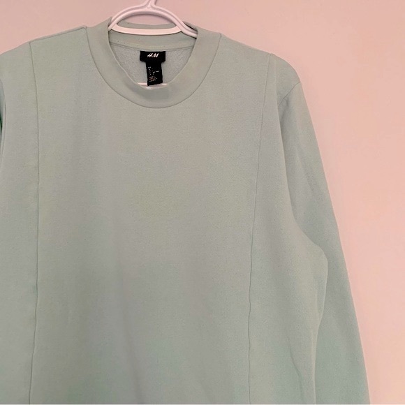 Fall Winter Casual Athleisure Long Sleeve Crew Neck Sweater in Aquamarine (L) - Picture 3 of 4